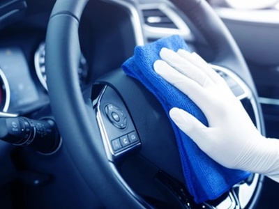 Desinfecta tu coche de forma segura para la vuelta al trabajo Desinfecta tu coche de forma segura para la vuelta al trabajo