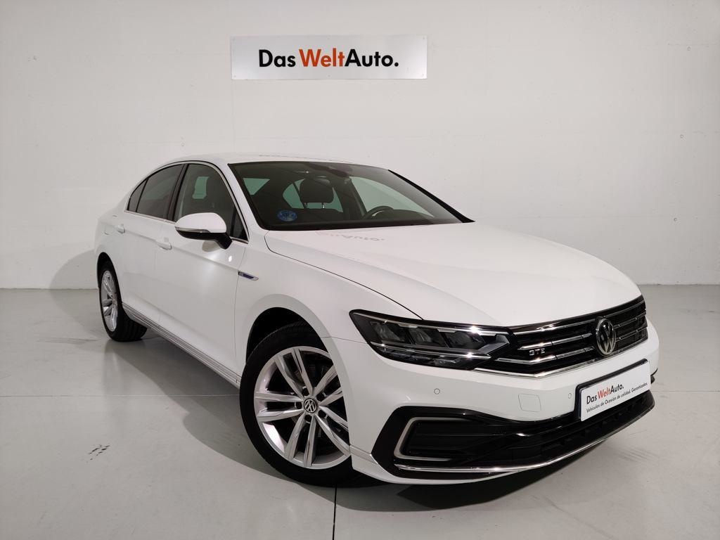 Volkswagen Passat GTE 1.4 TSI e-Power 160 kW (218 CV) Vehículo usado en Barcelona