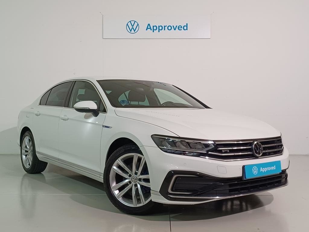 Volkswagen Passat GTE 1.4 TSI e-Power 160 kW (218 CV) 2