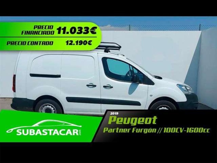 Peugeot Partner Furgon BlueHDi 100 Confort Pack L2 73 kW (100 CV) Vehículo usado en Badajoz - 1