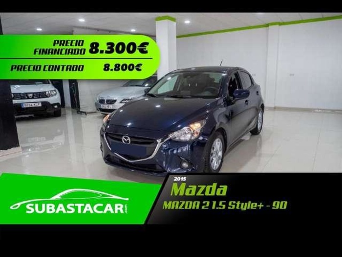 Mazda Mazda 2 1.5 GE Style+ Confort Red 66 kW (90 CV) Vehículo usado en Badajoz - 1