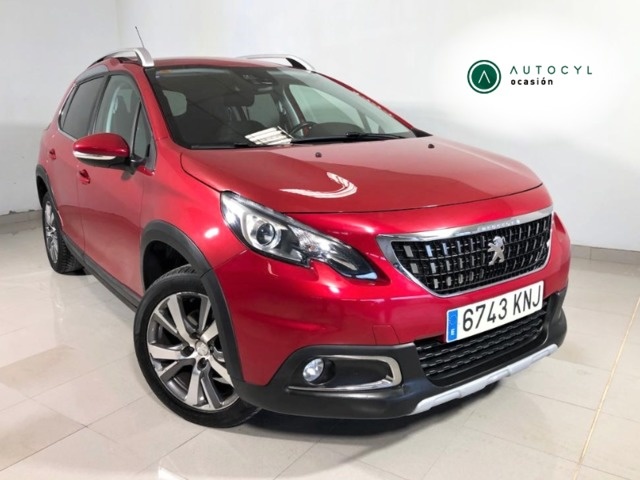 Peugeot 2008 SUV PureTech 110 S&S Allure EAT6 81 kW (110 CV) Vehículo usado en Valladolid