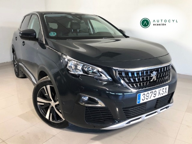 Peugeot 3008 SUV PureTech 130 S&S Allure 96 kW (130 CV) Vehículo usado en Valladolid