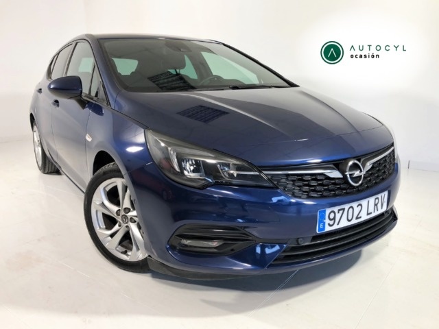 Opel Astra 1.2 Turbo SHT S&S Design & Tech 96 kW (130 CV) Vehículo usado en Valladolid