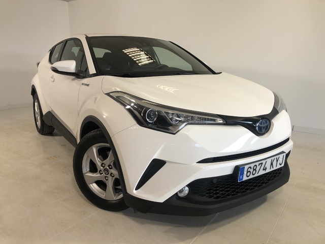 Toyota C-HR 1.8 125H Advance 90 kW (122 CV) Vehículo usado en Valladolid