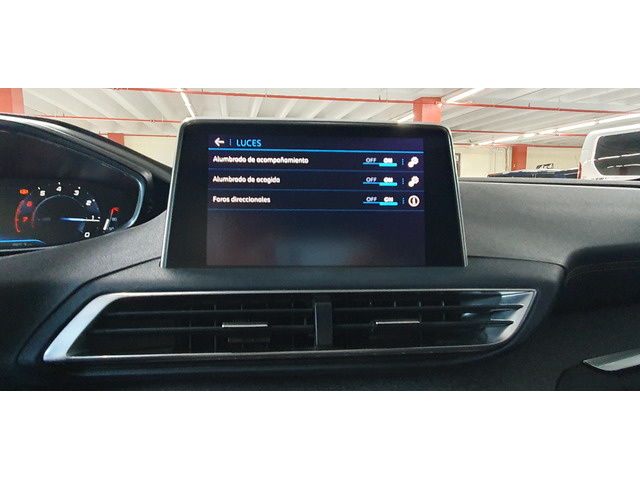 Peugeot3008 PureTech 130 S&S GT Line 96 kW (130 CV) Vehículo usado en Barcelona - 27