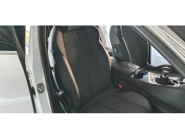 Peugeot3008 PureTech 130 S&S GT Line 96 kW (130 CV) Vehículo usado en Barcelona - 38