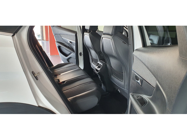 Peugeot3008 PureTech 130 S&S GT Line 96 kW (130 CV) Vehículo usado en Barcelona - 40