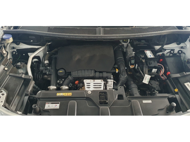 Peugeot3008 PureTech 130 S&S GT Line 96 kW (130 CV) Vehículo usado en Barcelona - 41