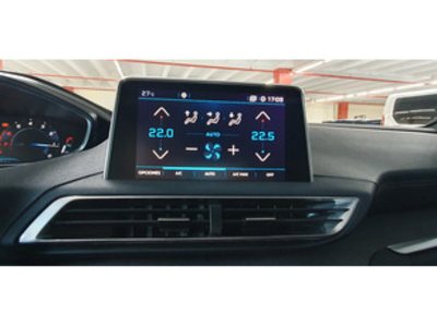 Peugeot 3008 PureTech 130 S&S GT Line 96 kW (130 CV) Peugeot 3008 PureTech 130 S&S GT Line 96 kW (130 CV)