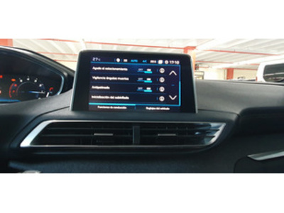 Peugeot 3008 PureTech 130 S&S GT Line 96 kW (130 CV) Peugeot 3008 PureTech 130 S&S GT Line 96 kW (130 CV)