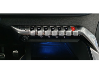 Peugeot 3008 PureTech 130 S&S GT Line 96 kW (130 CV) Peugeot 3008 PureTech 130 S&S GT Line 96 kW (130 CV)