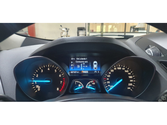 FordKuga 1.5 EcoBoost S&S Titanium 4x4 Auto 129 kW (176 CV) Vehículo usado en Barcelona - 11 FordKuga 1.5 EcoBoost S&S Titanium 4x4 Auto 129 kW (176 CV) Vehículo usado en Barcelona - 11