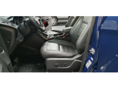 Ford Kuga 1.5 EcoBoost S&S Titanium 4x4 Auto 129 kW (176 CV) Ford Kuga 1.5 EcoBoost S&S Titanium 4x4 Auto 129 kW (176 CV)