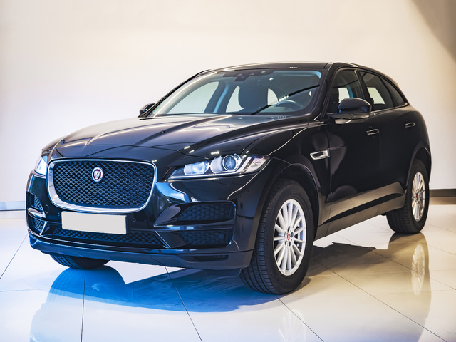 Jaguar F-PACE 2.0L i4D Pure Auto 132 kW (180 CV)