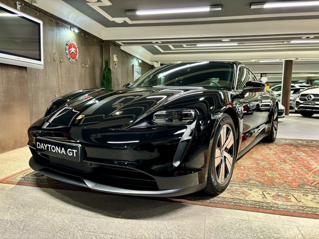 PorscheTaycan 4S 390 kW (530 CV)