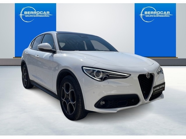 Alfa Romeo Stelvio 2.2 Diesel Sprint RWD 118 kW (160 CV) Vehículo usado en Sevilla