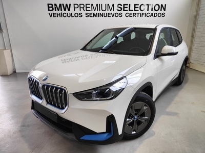 BMW iX1 xDrive30 230 kW (313 CV) 9