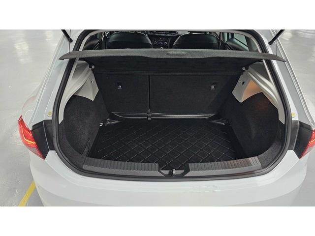 SEATLeón 2.0 TDI FR 103 kW (140 CV) Vehículo usado en Barcelona - 5 SEATLeón 2.0 TDI FR 103 kW (140 CV) Vehículo usado en Barcelona - 5