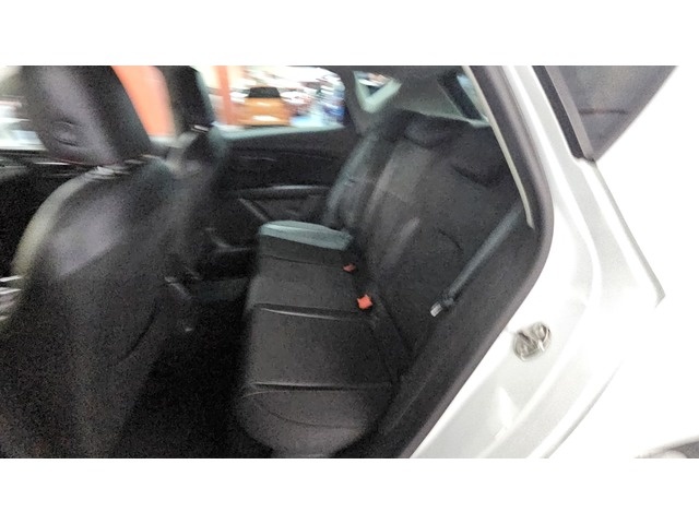 SEATLeón 2.0 TDI FR 103 kW (140 CV) Vehículo usado en Barcelona - 7
