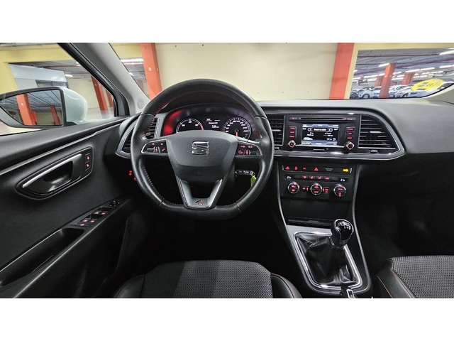 SEATLeón 2.0 TDI FR 103 kW (140 CV) Vehículo usado en Barcelona - 9