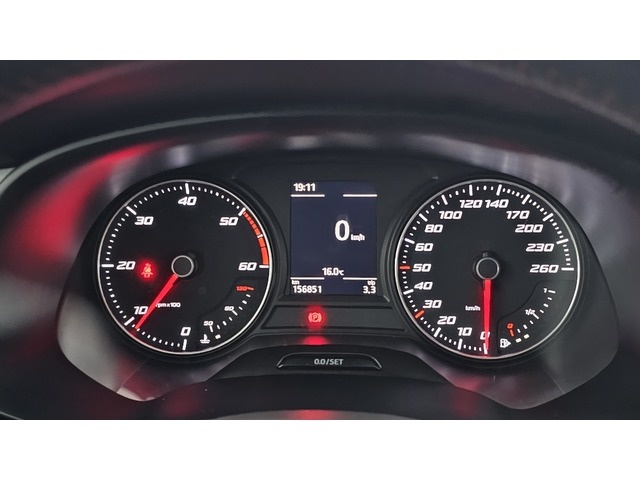 SEATLeón 2.0 TDI FR 103 kW (140 CV) Vehículo usado en Barcelona - 11 SEATLeón 2.0 TDI FR 103 kW (140 CV) Vehículo usado en Barcelona - 11