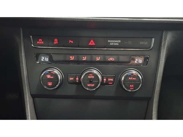 SEATLeón 2.0 TDI FR 103 kW (140 CV) Vehículo usado en Barcelona - 17