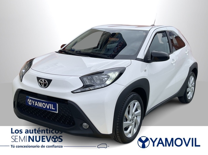 Toyota Aygo X Cross 1.0 VVT-I Play 53 kW (72 CV) Vehículo usado en Madrid - 1