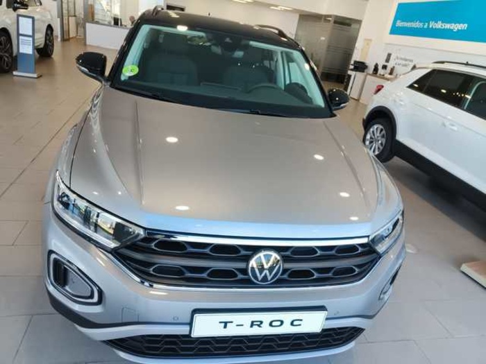 Volkswagen T-Roc ``Más`` Dark 1.5 TSI 110 kW (150 CV) Vehículo nuevo en Badajoz - 1