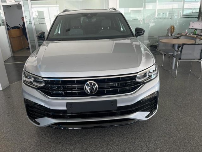 Volkswagen Tiguan R-Line 1.5 TSI 110 kW (150 CV) DSG Vehículo nuevo en Badajoz - 1