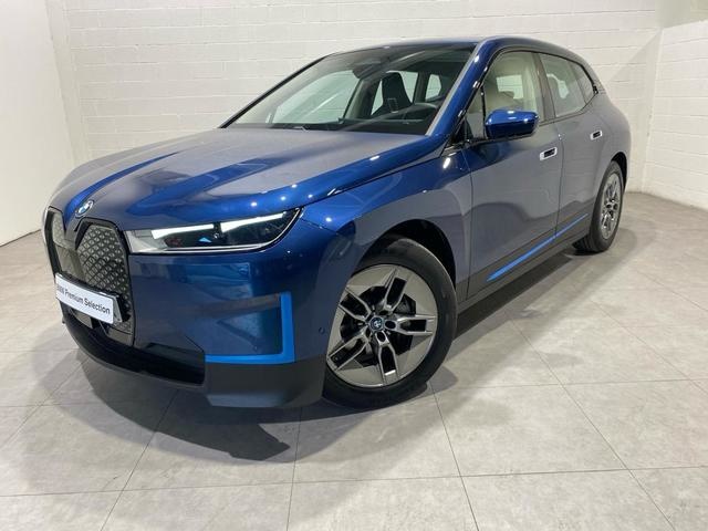 BMW xDrive40 240 kW (326 CV) iX en Barcelona