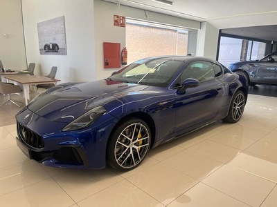 Maserati GranTurismo 3.0 V6 Trofeo AWD 405 kW (550 CV) Maserati GranTurismo 3.0 V6 Trofeo AWD 405 kW (550 CV)