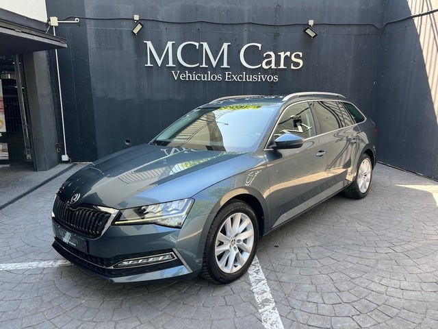 SkodaSuperb Combi 1.4 TSI iV P-HEV Style DSG 160 kW (218 CV)