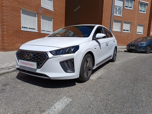 Hyundai Ioniq 1.6 GDI HEV Tecno DT 104 kW (141 CV) Vehículo usado en Madrid