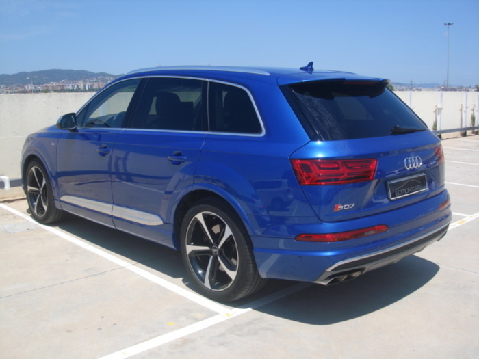 AudiSQ7 4.0 TDI quattro 320 kW (435 CV) tiptronic Vehículo usado en Barcelona - 4 AudiSQ7 4.0 TDI quattro 320 kW (435 CV) tiptronic Vehículo usado en Barcelona - 4