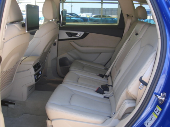 AudiSQ7 4.0 TDI quattro 320 kW (435 CV) tiptronic Vehículo usado en Barcelona - 10 AudiSQ7 4.0 TDI quattro 320 kW (435 CV) tiptronic Vehículo usado en Barcelona - 10