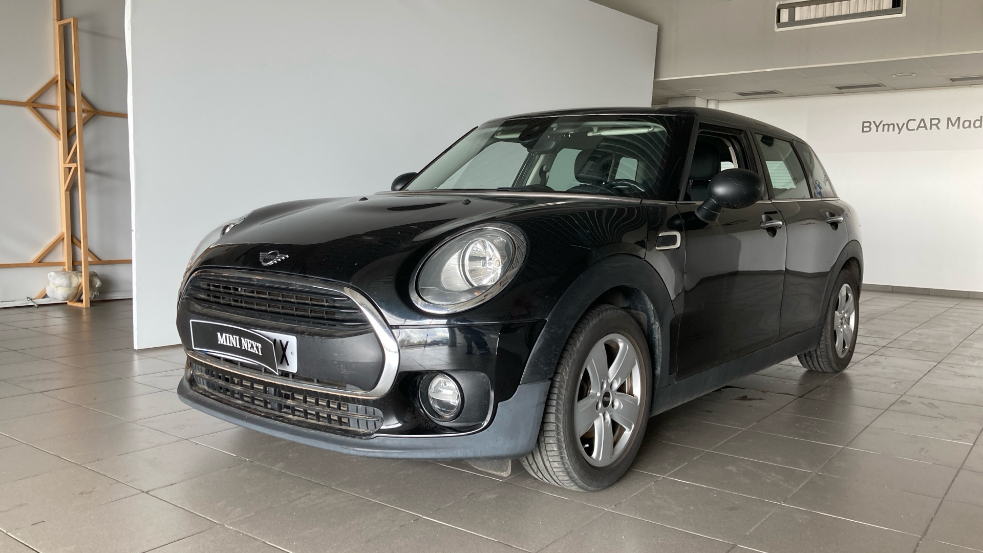 MINI MINI Clubman One D 85 kW (116 CV) Vehículo usado en Madrid