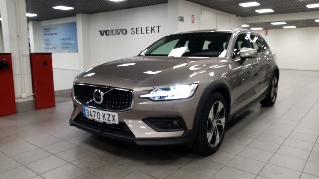 Volvo V60 Cross Country D4 AWD Auto 140 kW (190 CV) Vehículo usado en Madrid - 1