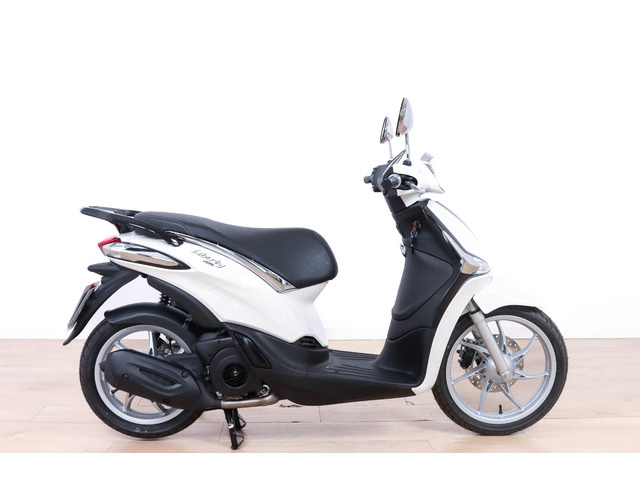 Piaggio LIBERTY 125 ABS  8