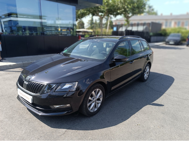 Skoda Octavia Combi 1.6 TDI Ambition DSG 85 kW (116 CV) Vehículo usado en Madrid