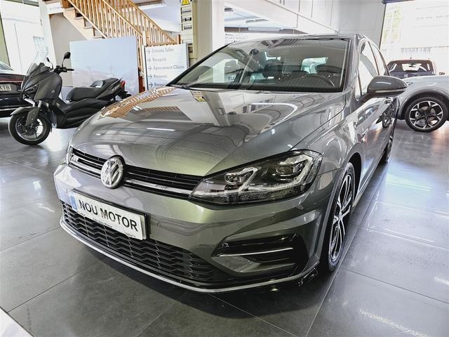 Volkswagen Golf Sport R-Line 1.5 TSI 110 kW (150 CV) 10