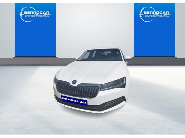 Skoda Superb 1.6 TDI Ambition DSG 88 kW (120 CV) Vehículo usado en Sevilla