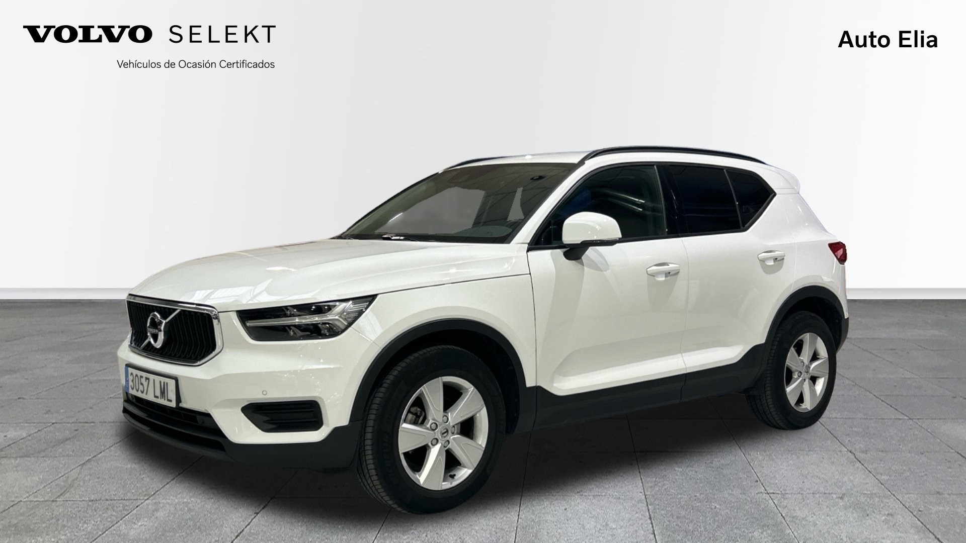 Volvo XC40 T2 Momentum Core Auto 95 kW (129 CV) Vehículo usado en Madrid - 1