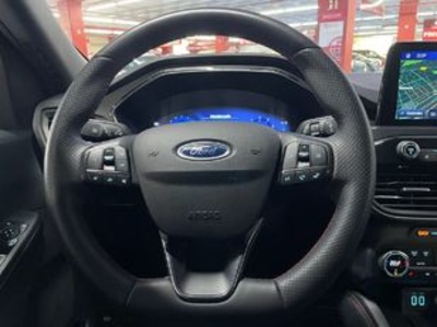 Ford Kuga 1.5 EcoBoost S&S Titanium 4x2 110 kW (150 CV) Ford Kuga 1.5 EcoBoost S&S Titanium 4x2 110 kW (150 CV)