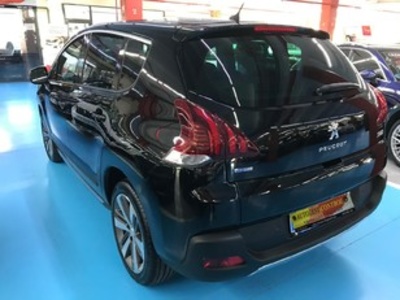 Peugeot 3008 1.2 PureTech S&S Allure 96 kW (130 CV) Peugeot 3008 1.2 PureTech S&S Allure 96 kW (130 CV)