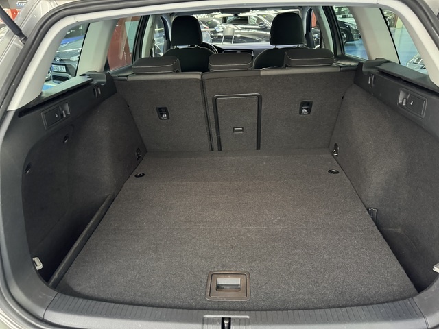 VolkswagenGolf Variant Sport 1.6 TDI BMT 81 kW (110 CV) Vehículo usado en Barcelona - 11