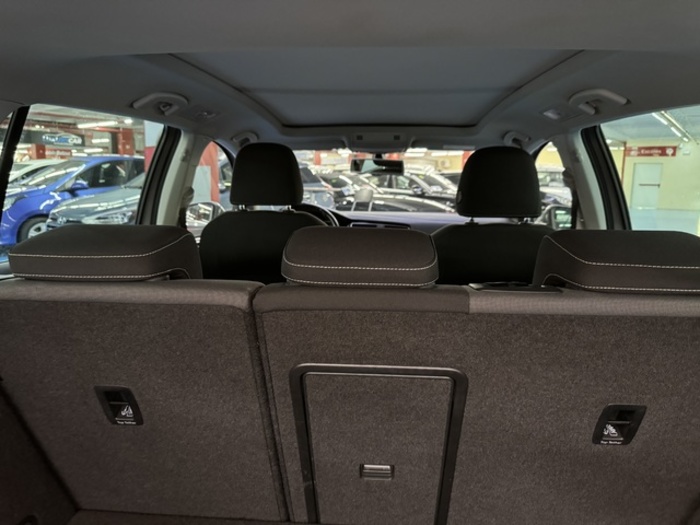 VolkswagenGolf Variant Sport 1.6 TDI BMT 81 kW (110 CV) Vehículo usado en Barcelona - 12 VolkswagenGolf Variant Sport 1.6 TDI BMT 81 kW (110 CV) Vehículo usado en Barcelona - 12