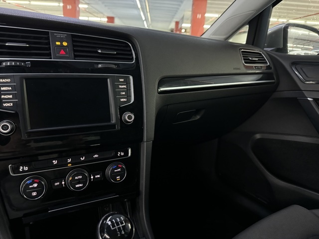 VolkswagenGolf Variant Sport 1.6 TDI BMT 81 kW (110 CV) Vehículo usado en Barcelona - 28