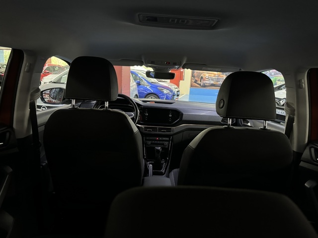 VolkswagenT-Cross Sport 1.0 TSI 85 kW (115 CV) Vehículo usado en Barcelona - 12