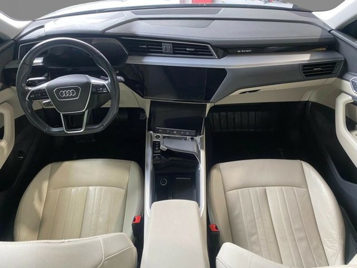 Audi e-tron Sportback Sport 55 300 kW (408 CV) Vehículo usado en Las Palmas - 4 Audi e-tron Sportback Sport 55 300 kW (408 CV) Vehículo usado en Las Palmas - 4